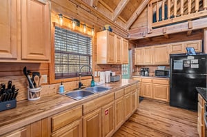 Kitchen sink with cabinets