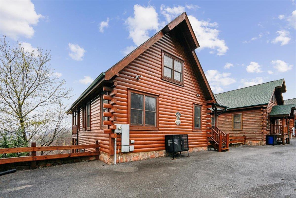 06Front Elevation