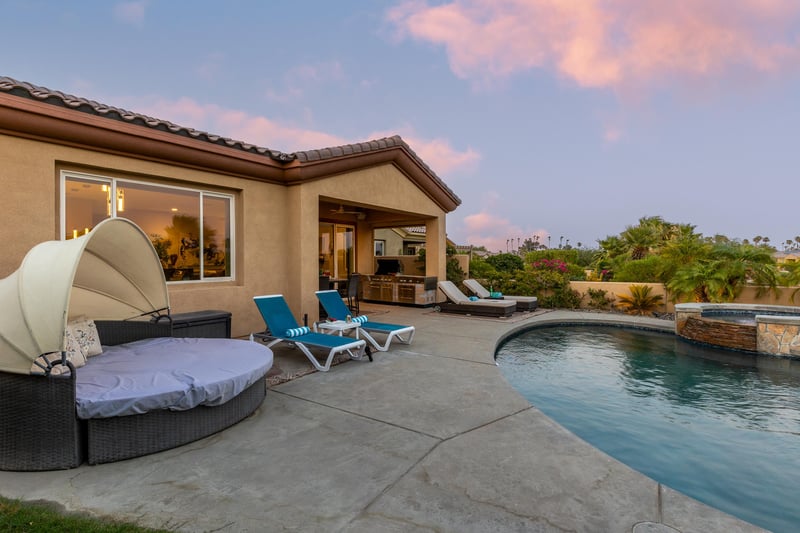 Gorgeous pool at Diamond Palms
