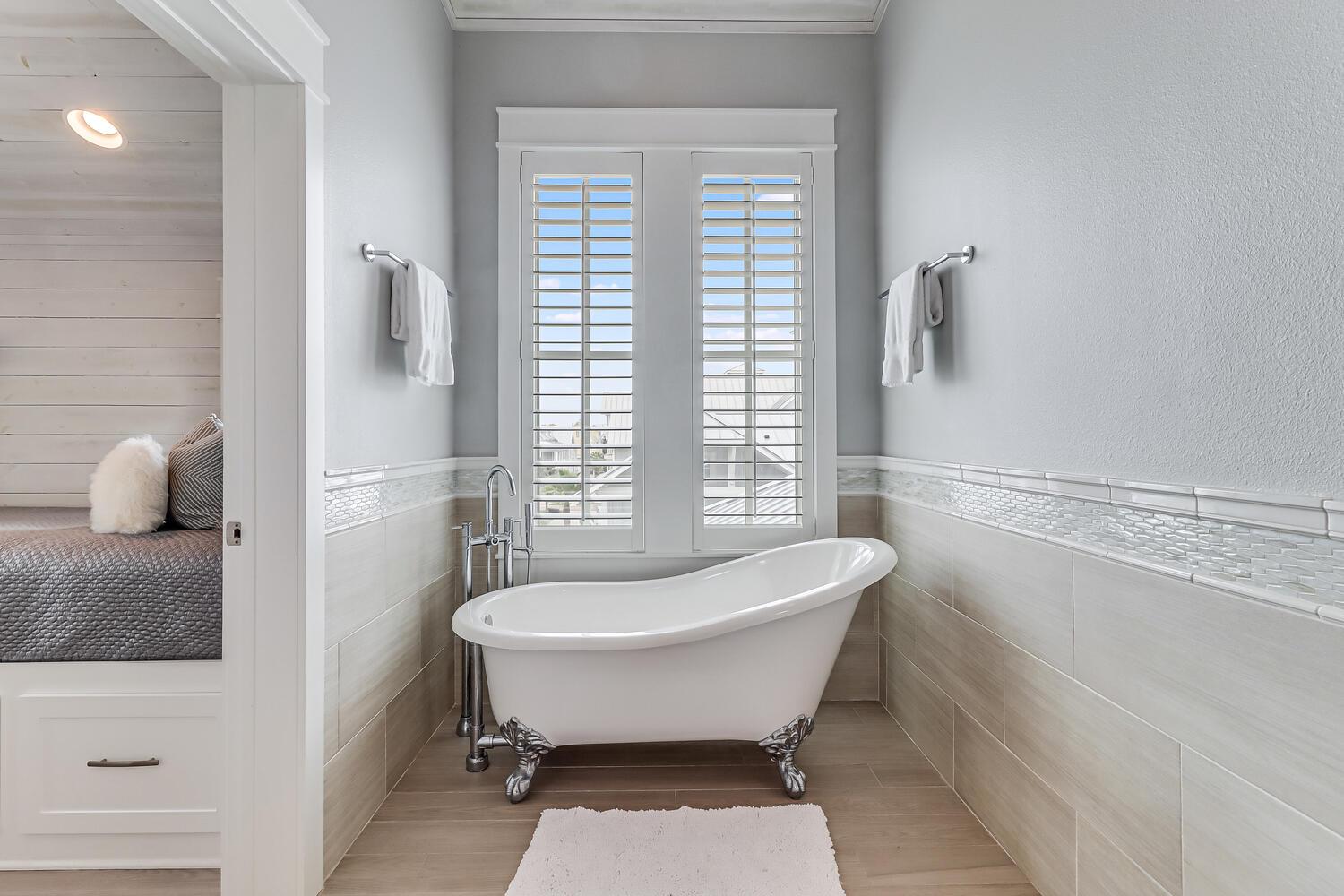 Primary King Suite Bathroom