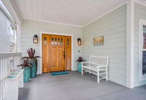 Front Porch, 1st Floor