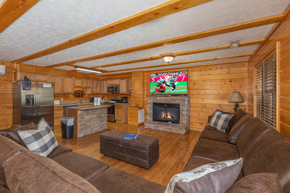 POOL SIDE LODGE