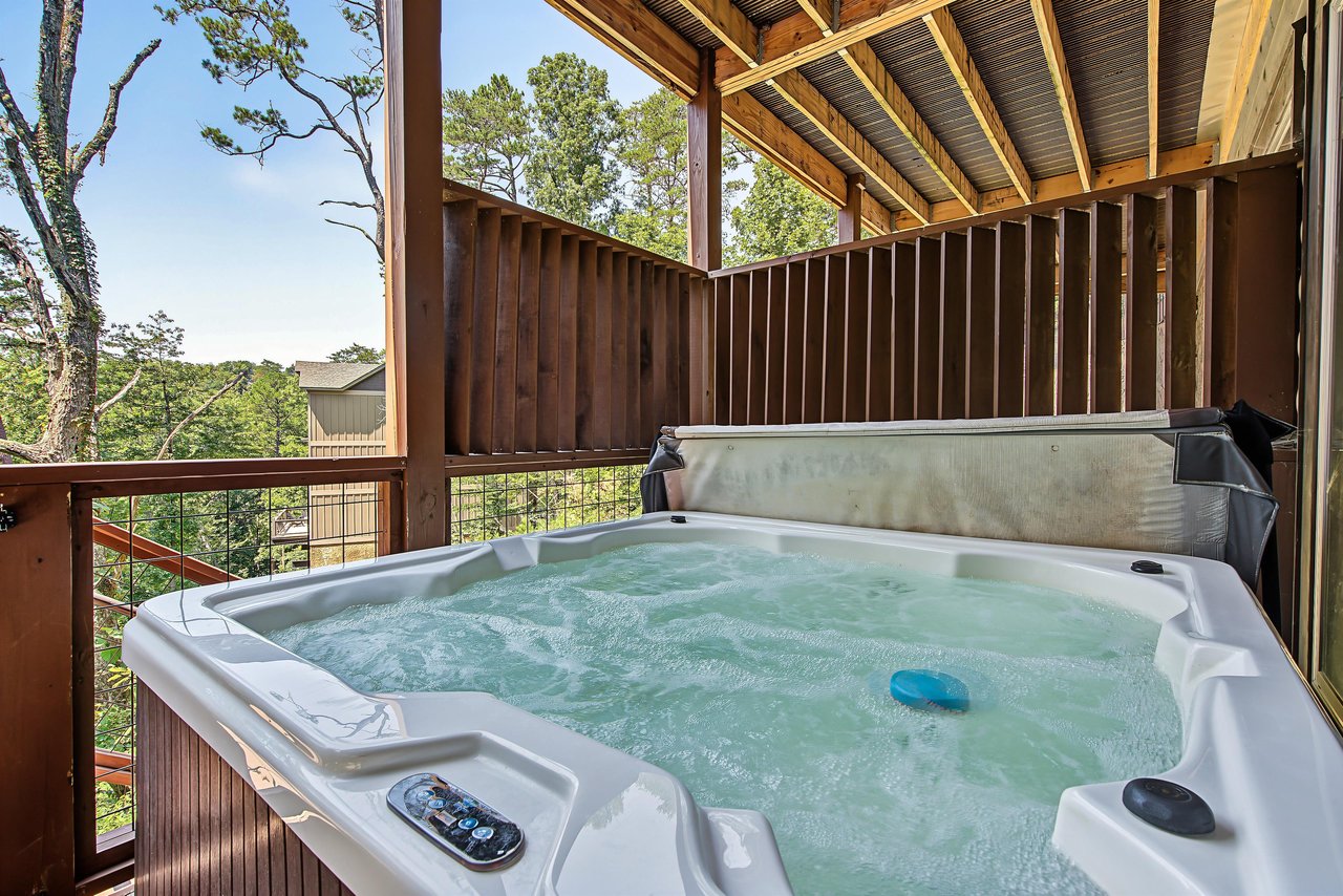 Hot tub on Deck