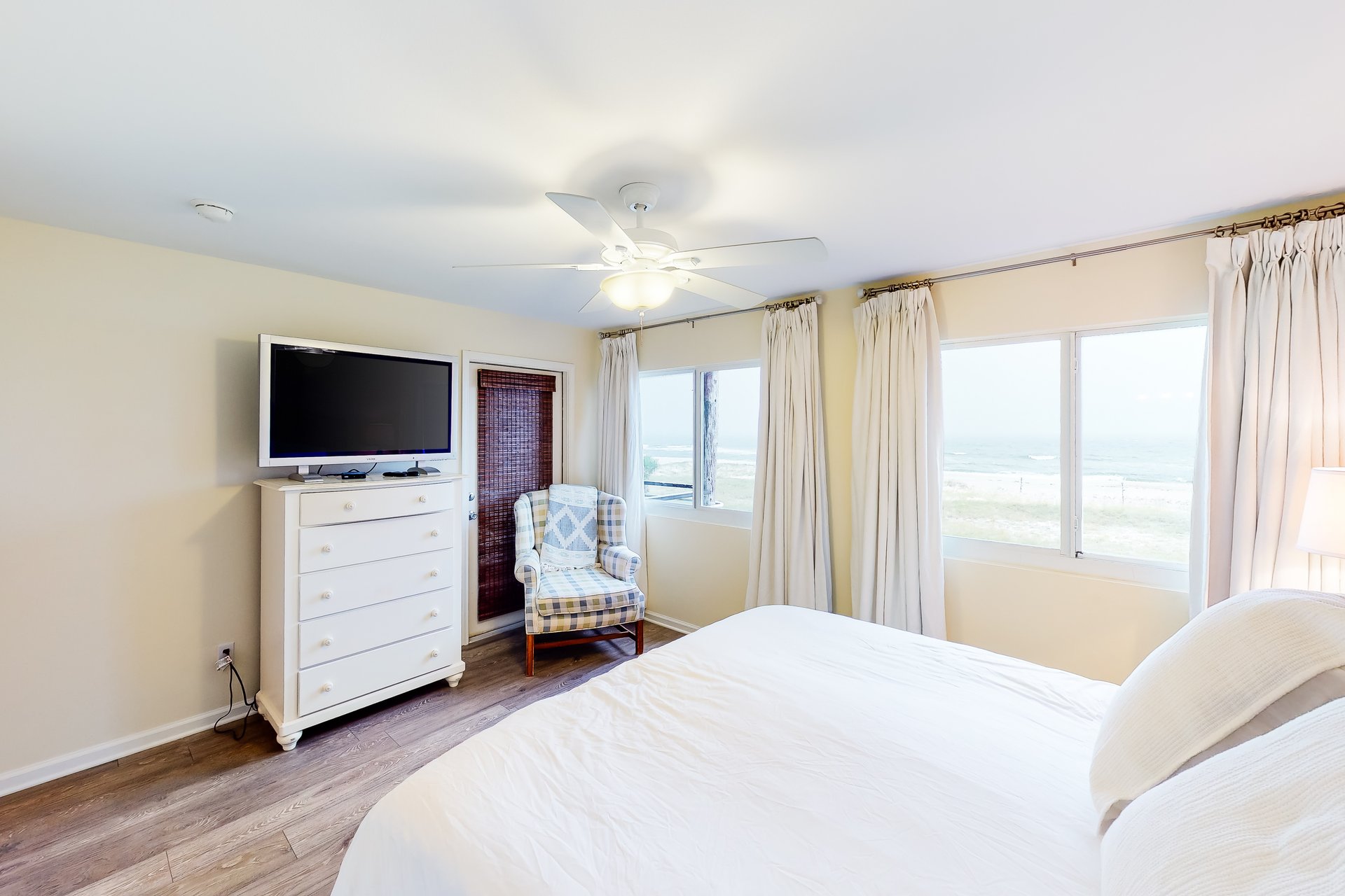 Gulffront Getaway 14