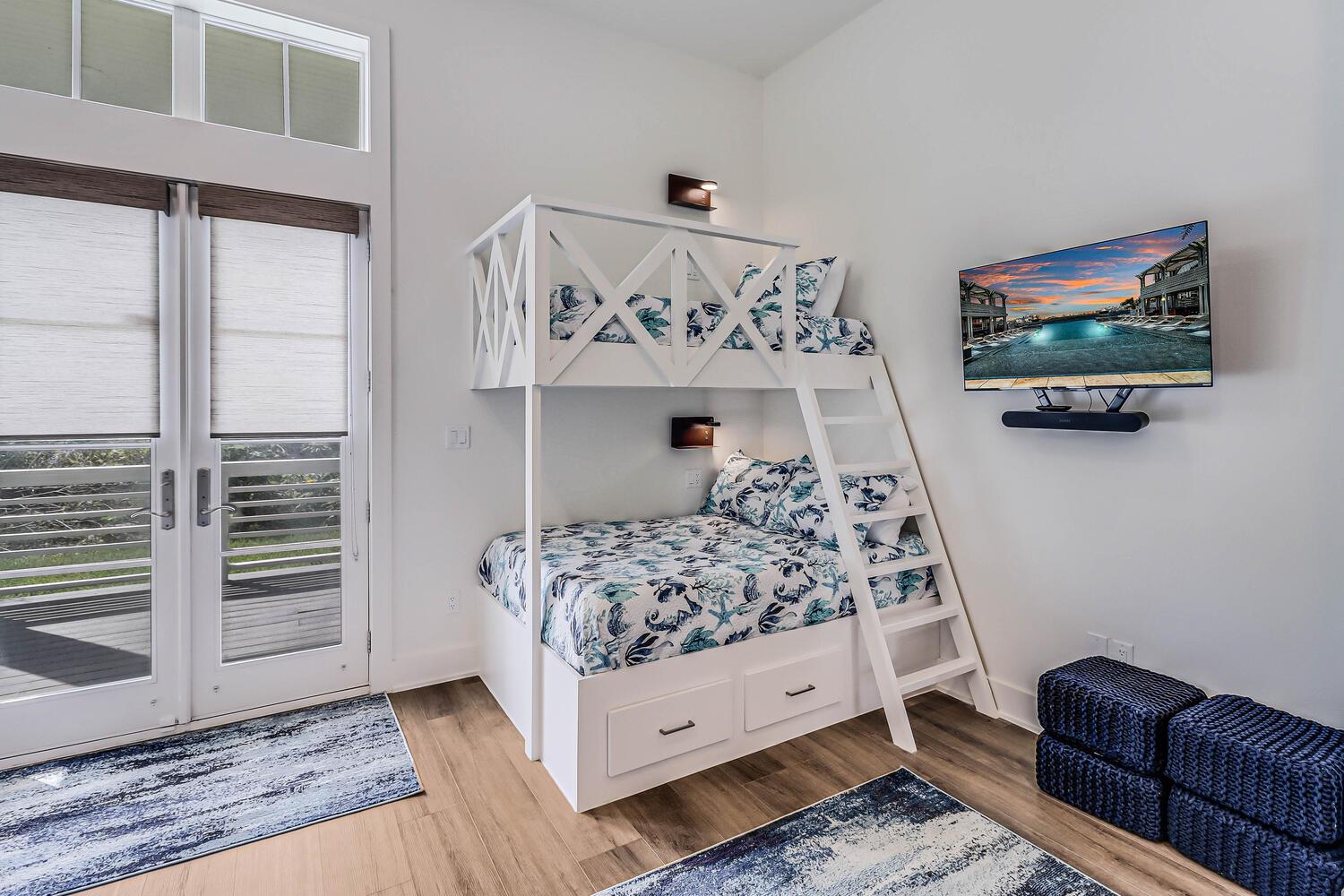 Bunk Room with TwinFulls, 1st Floor