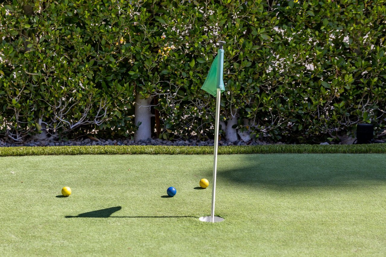 Holeinone