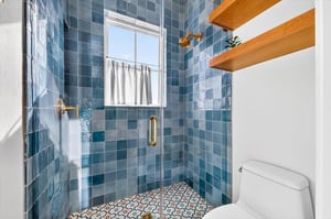 Hall Bathroom, 2nd Floor