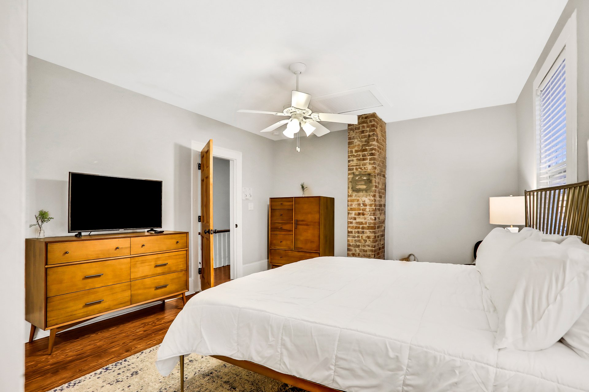 Oneida Street Haven 21