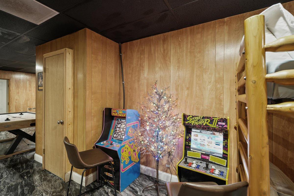 62Recreation Room