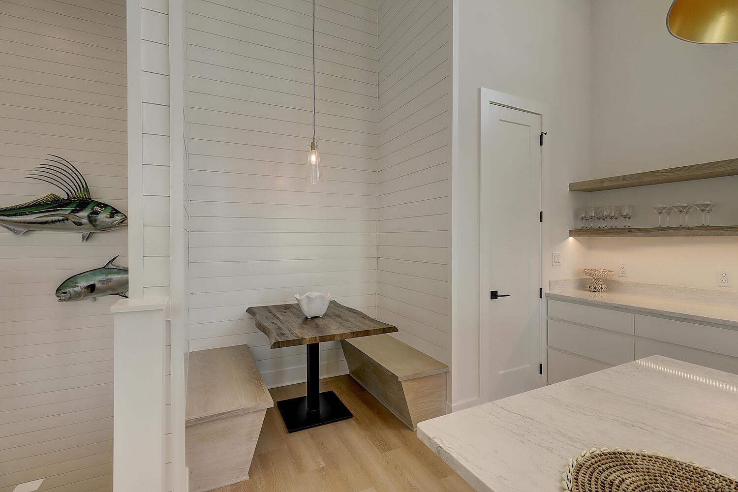 2nd Floor, Breakfast Nook