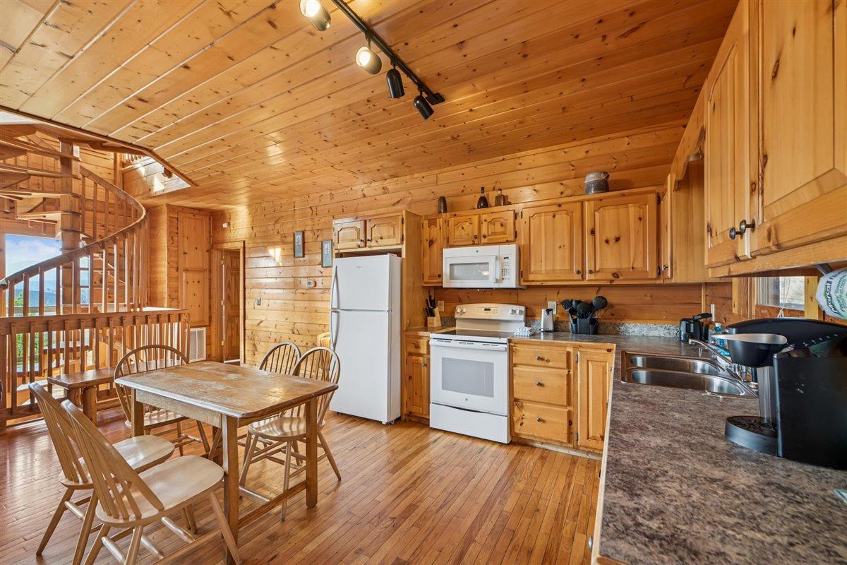 017Kitchen