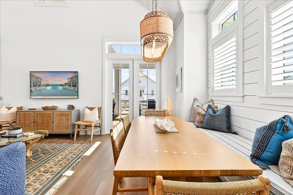 2nd Floor, Dining Area