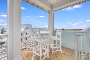 Crows Nest Balcony, 3rd Floor