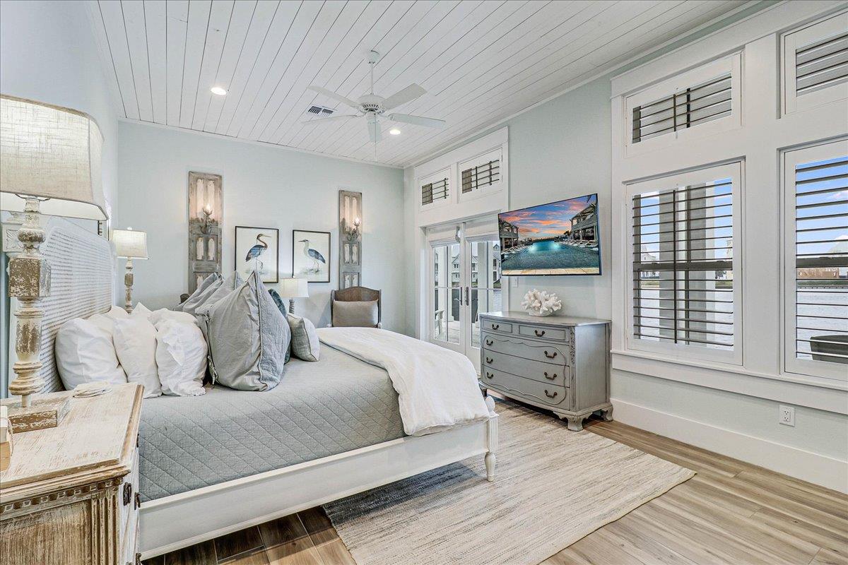 Primary King Suite, 1st Floor