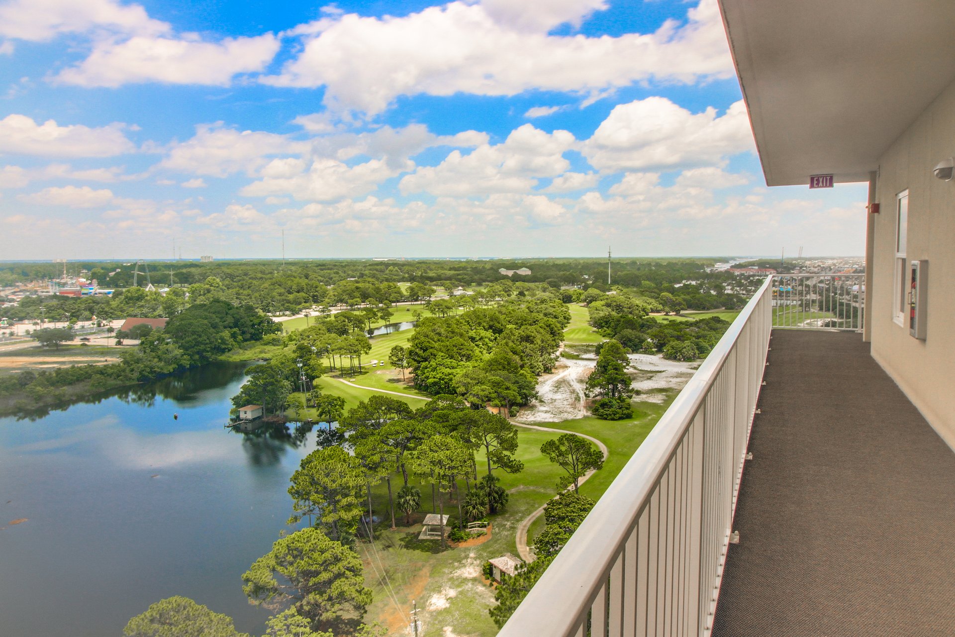 Laketown Wharf 1125 39