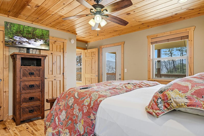 Wake up to mountain views through your window while staying cozy under rustic wood ceilings with elegant furnishings.