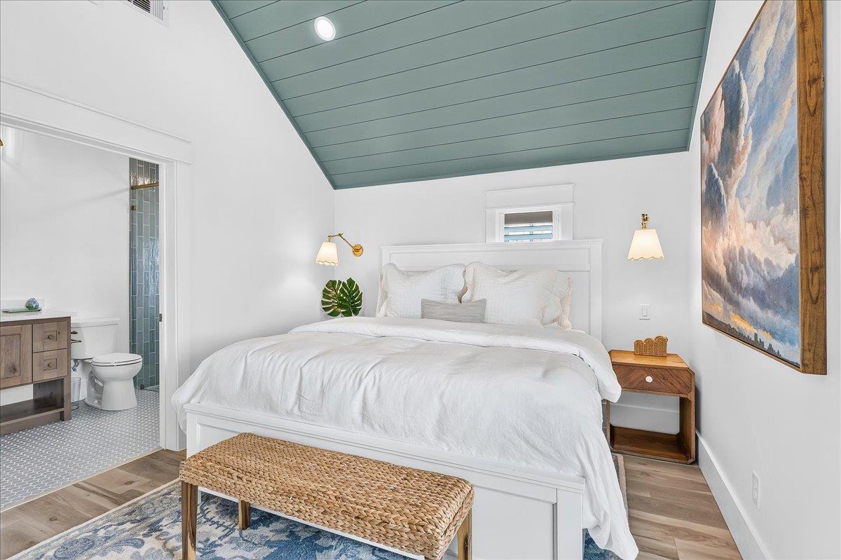 Secondary King Suite, 2nd Floor