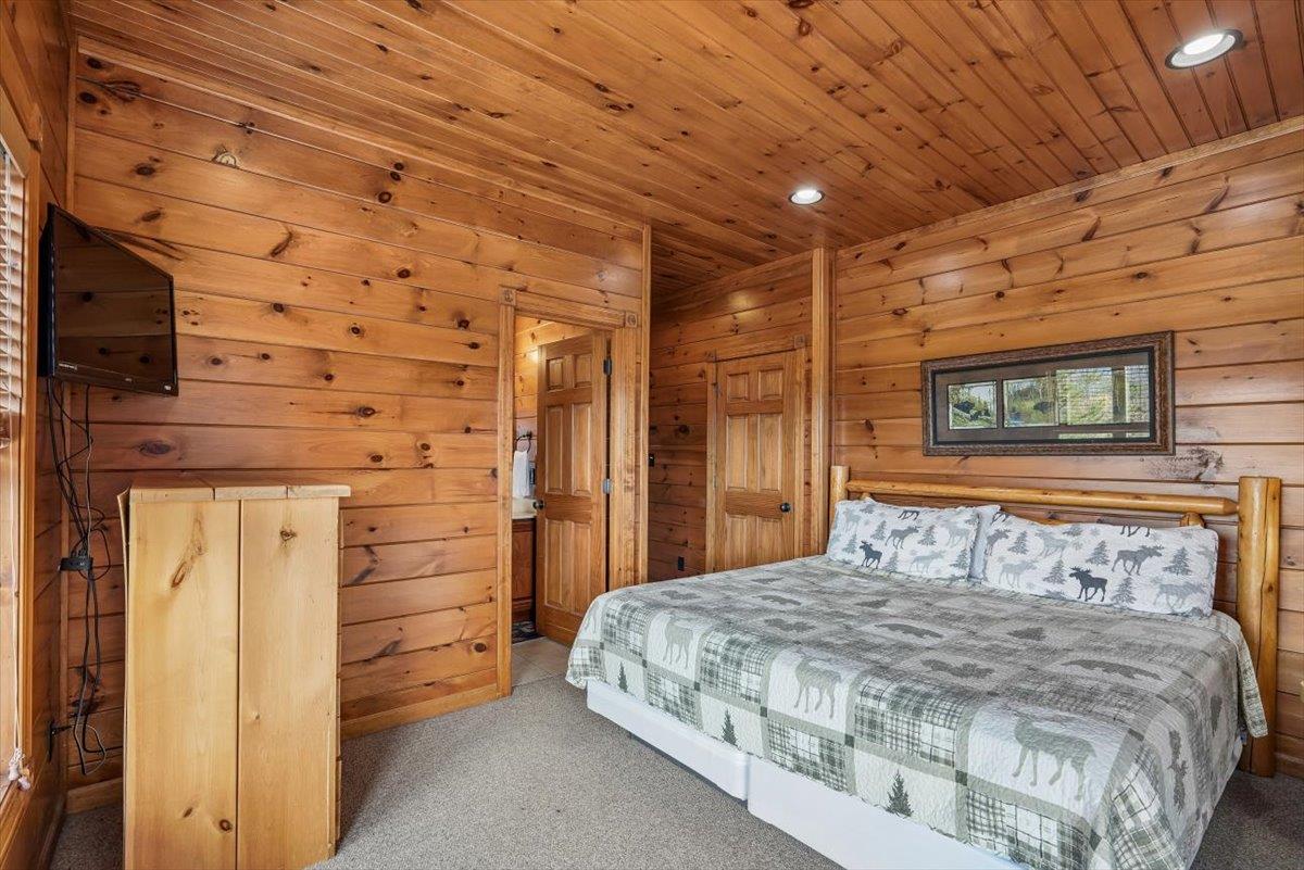 39Bedroom