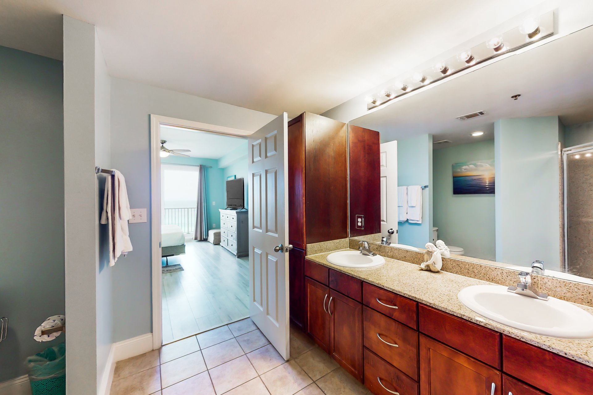 Laketown Wharf 1125 20