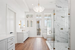 King Suite Bathroom, 2nd Floor