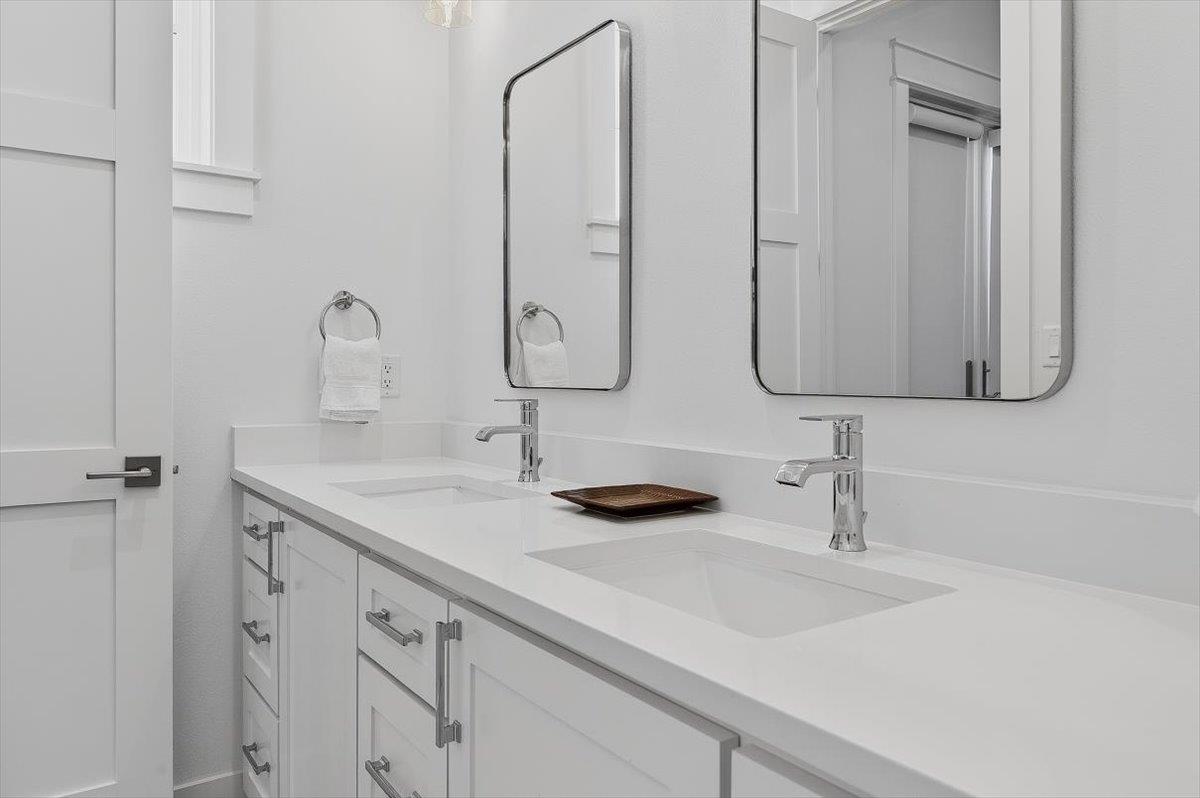 Bunk Bathroom, Ground Floor