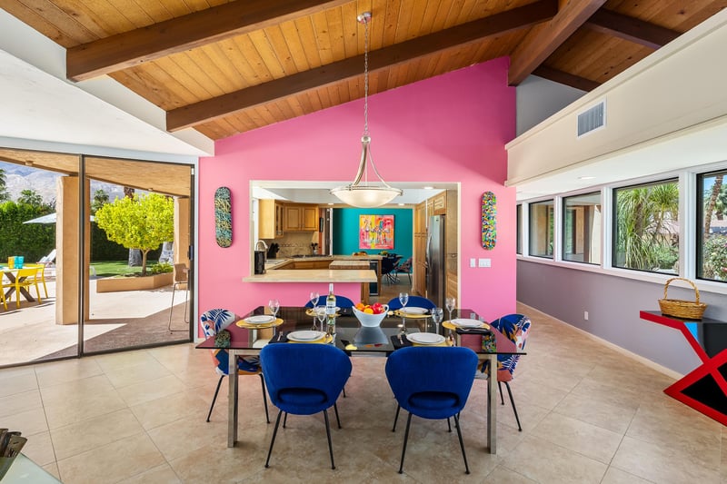 Indoor dining for six