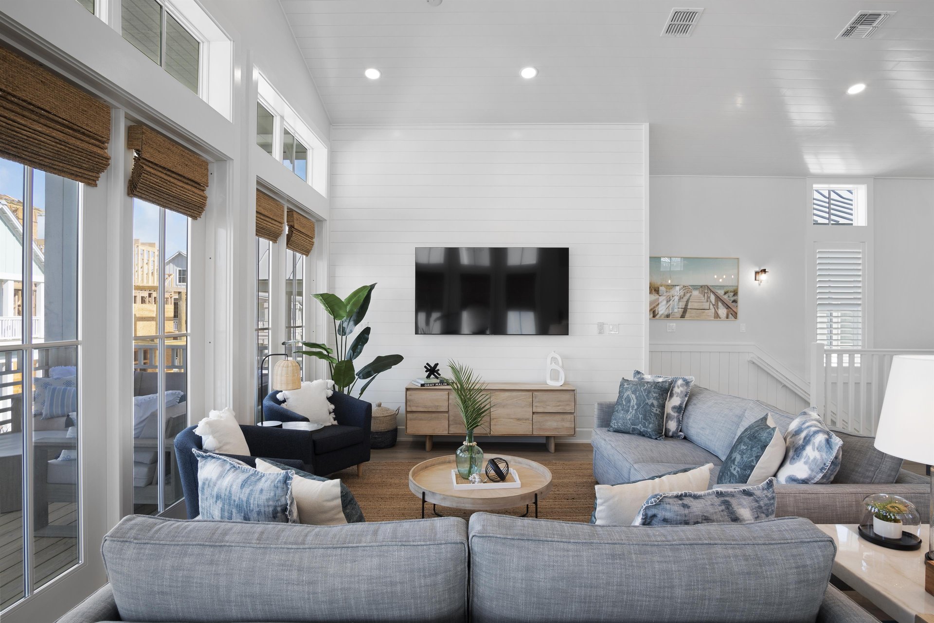 2nd Floor Living Area