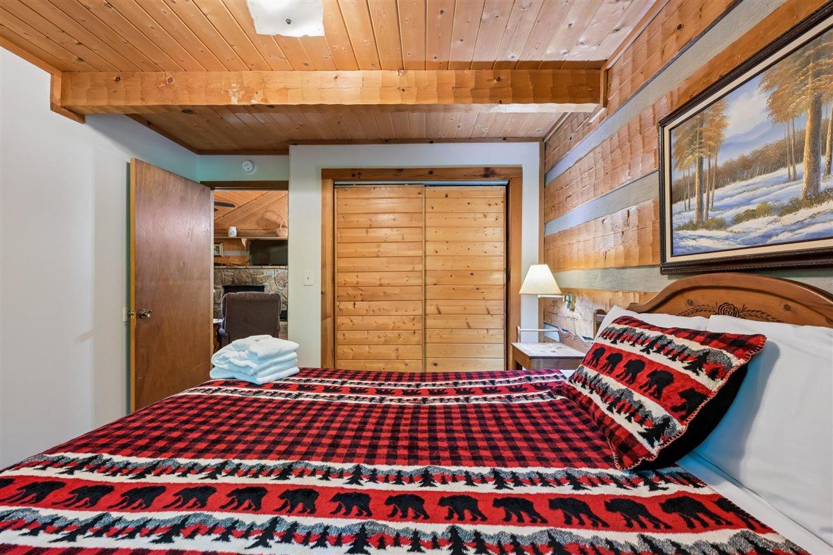 33Bedroom