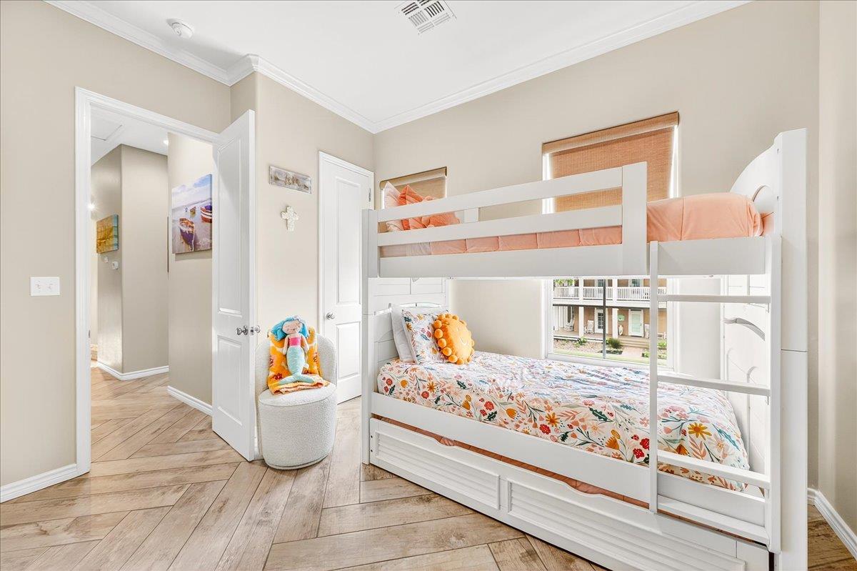 2nd Floor, Bunk Bedroom