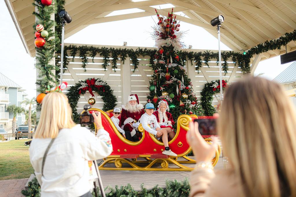 SantaFirstStop241754