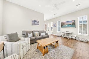 2nd Floor, Living Room