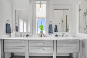 Primary King Bathroom, 2nd Floor