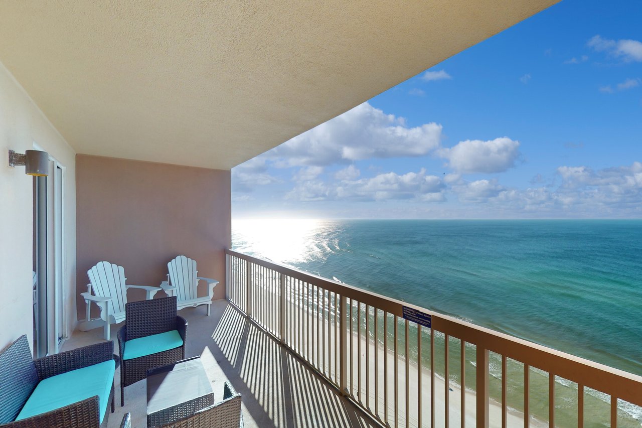 Sunrise Beach 2104  Beachfront Condo 3