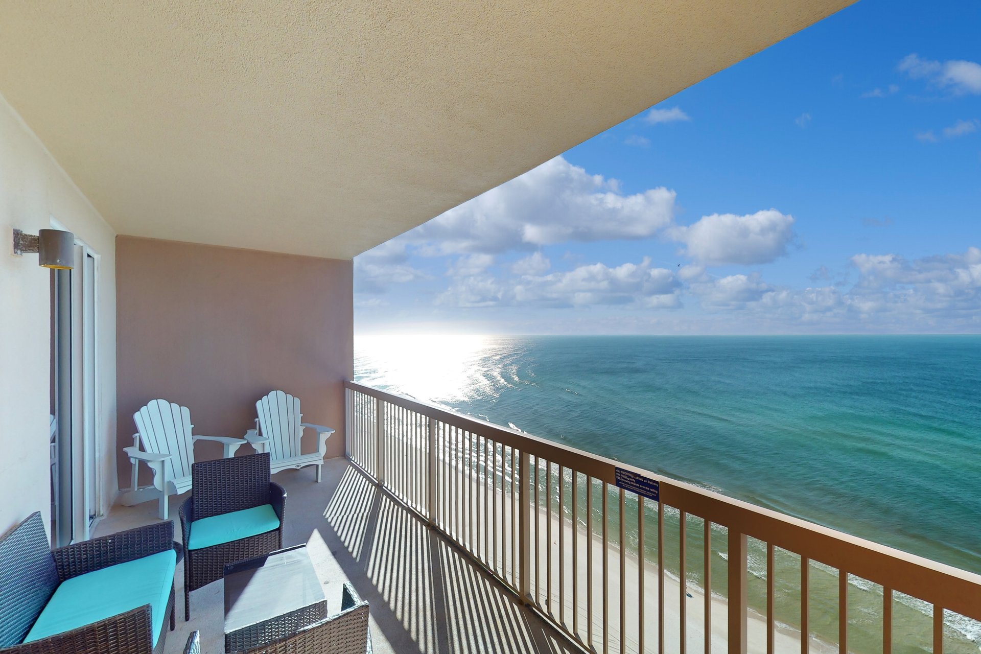 Sunrise Beach 2104  Beachfront Condo 3