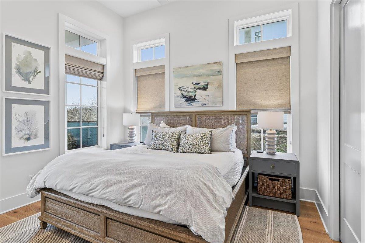 1st Floor, King Bedroom