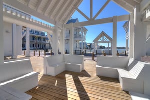 Community Pier Lounge  Cinnamon Shore South
