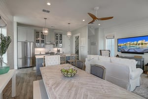 1st Floor Dining Area