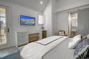 Primary King Bedroom, 2nd Floor