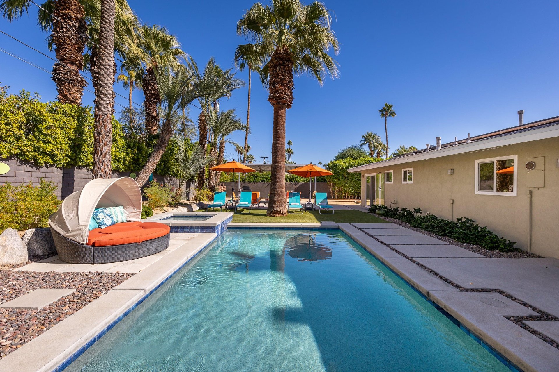 Gorgeous Palm Springs days await