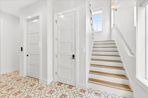 1st Floor, Foyer