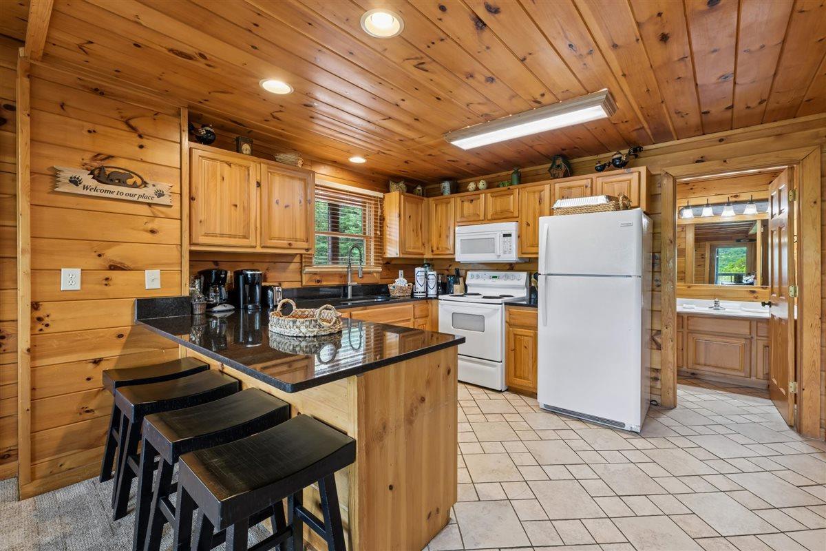 12Kitchen