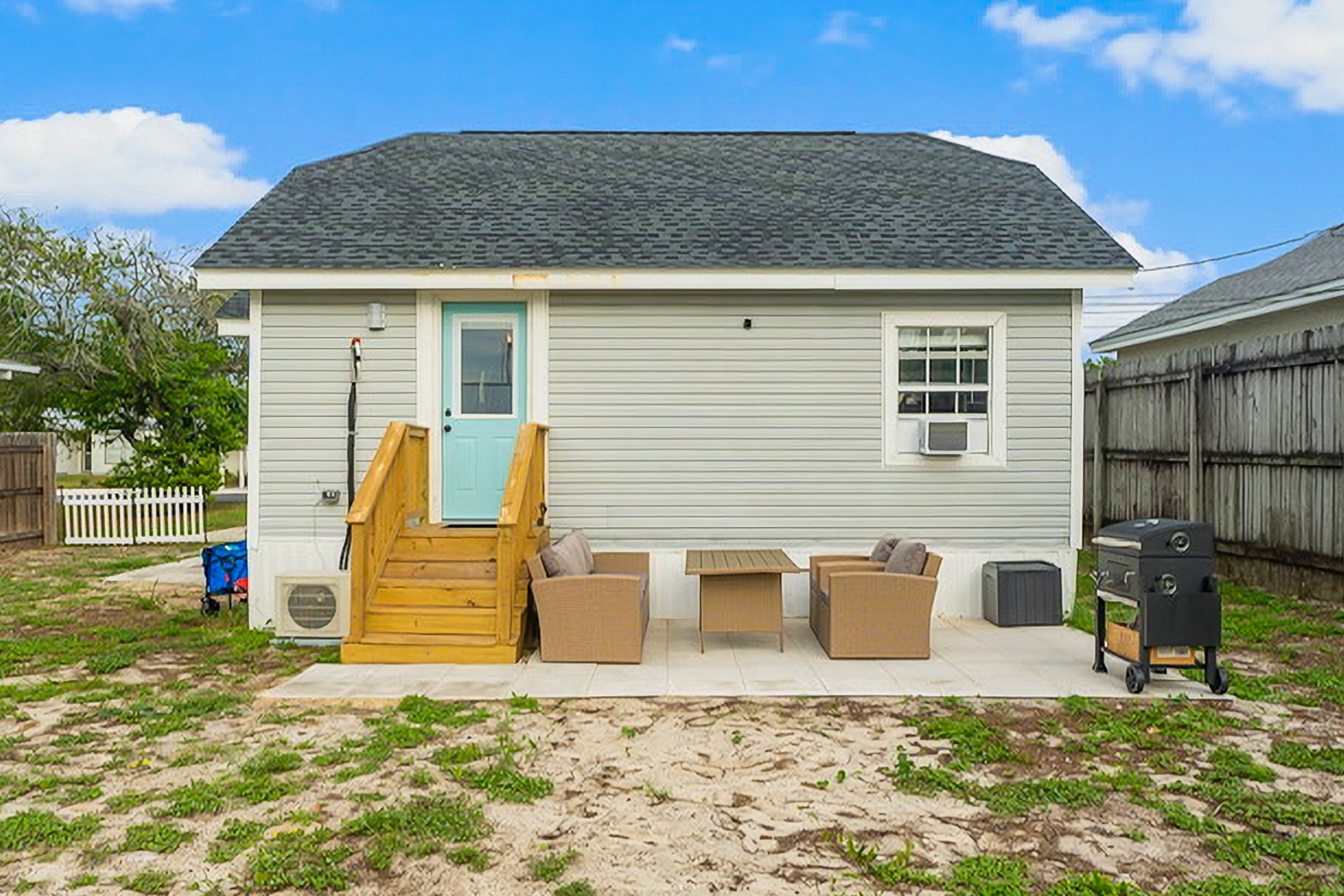 Beachlake Cottage 12