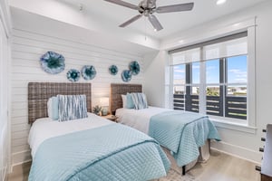 Twin Bedroom, 1st Floor