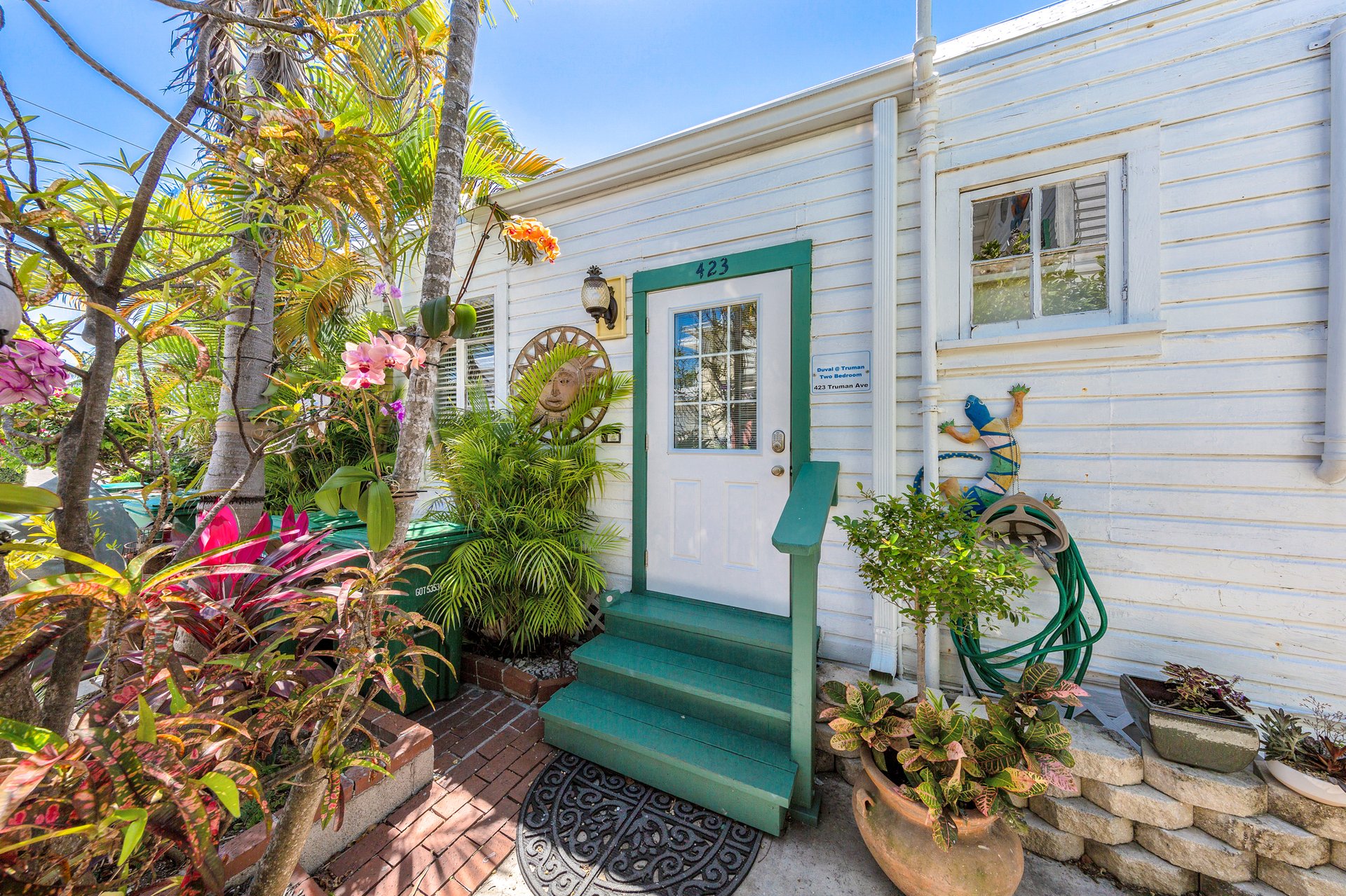 Truman  Duval  Unit D 18