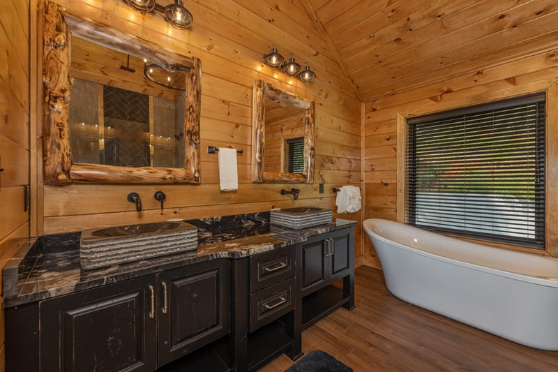 Double vanity in a bathroom