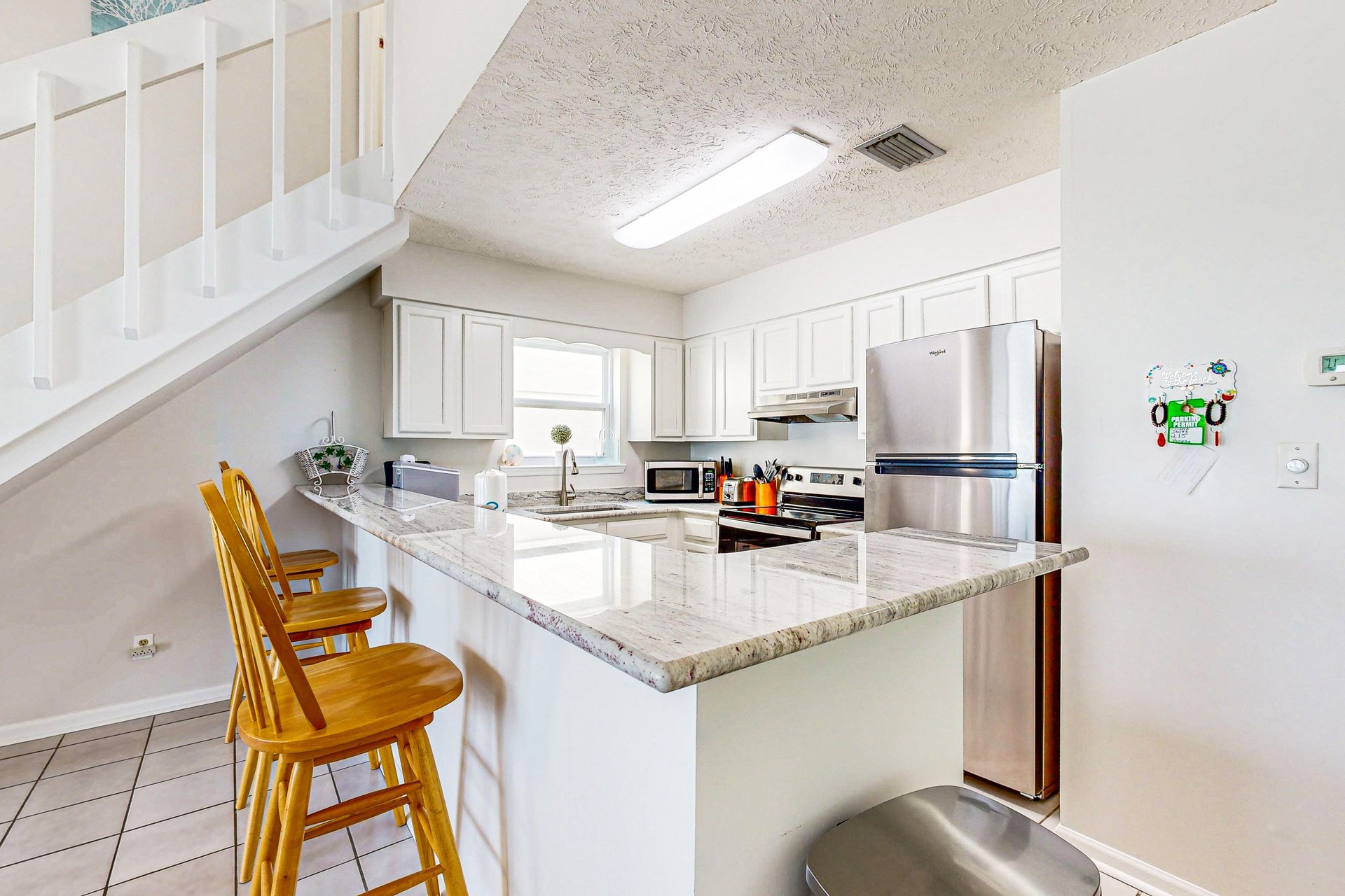 Eastern Shores 215 7