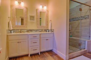 Primary King Bathroom, 2nd Floor