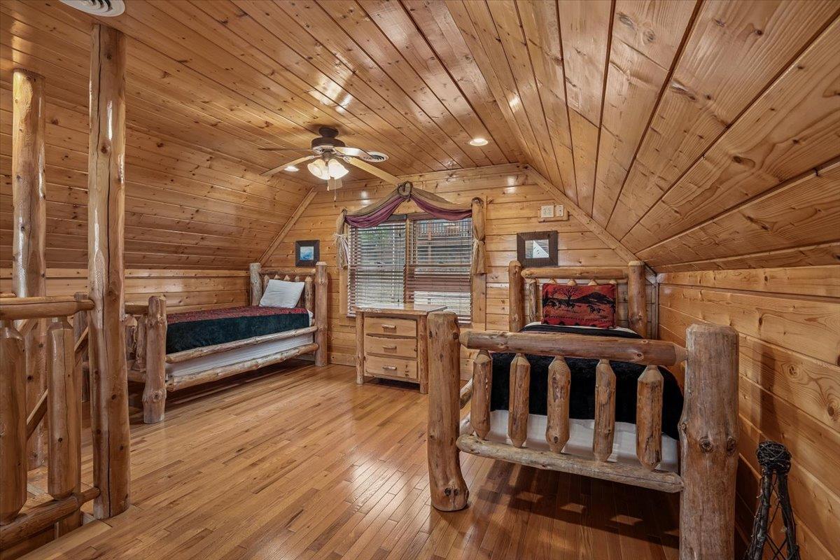 37Bedroom