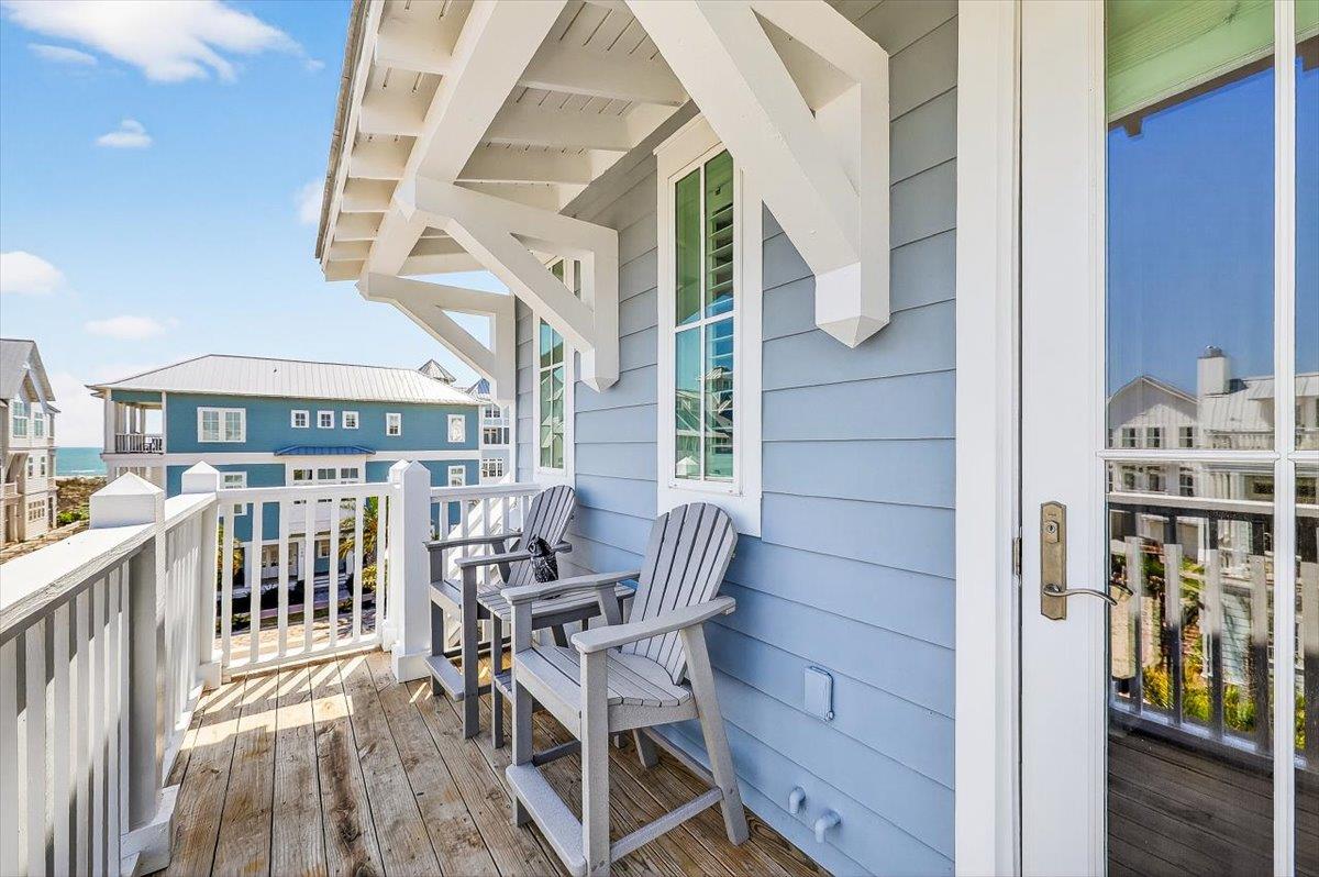 Second King Balcony, 3rd Floor