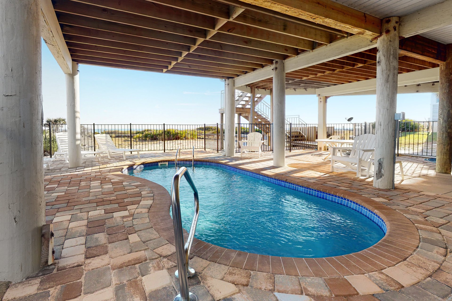 AmeliaA Gulfview Retreat 36